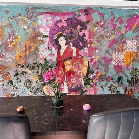 לינה וארוחת בוקר Art